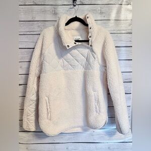 Abercrombie & Fitch | NWT Winterized Asymmetrical Snap-Up Cream Fleece Jacket